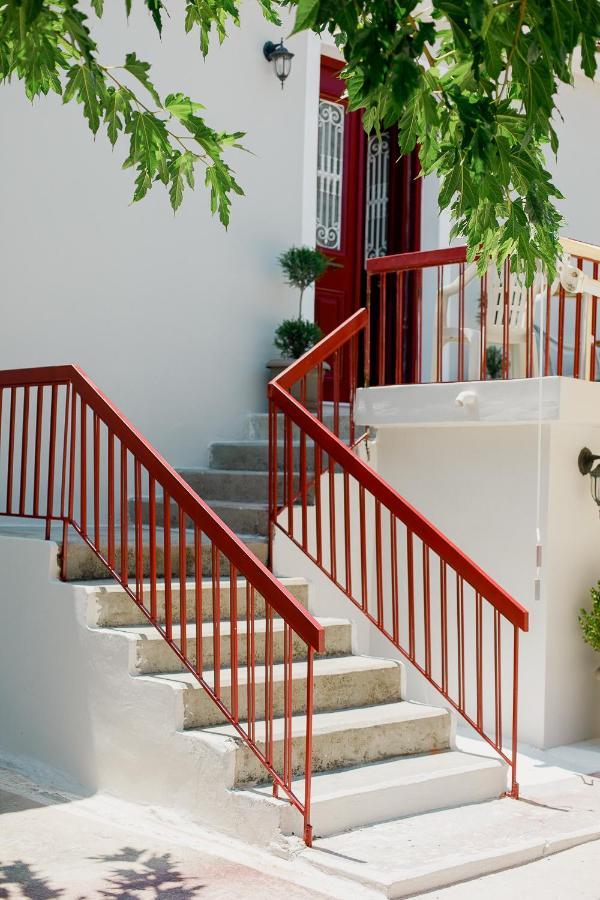 Rooms In Yard Corinth Екстер'єр фото