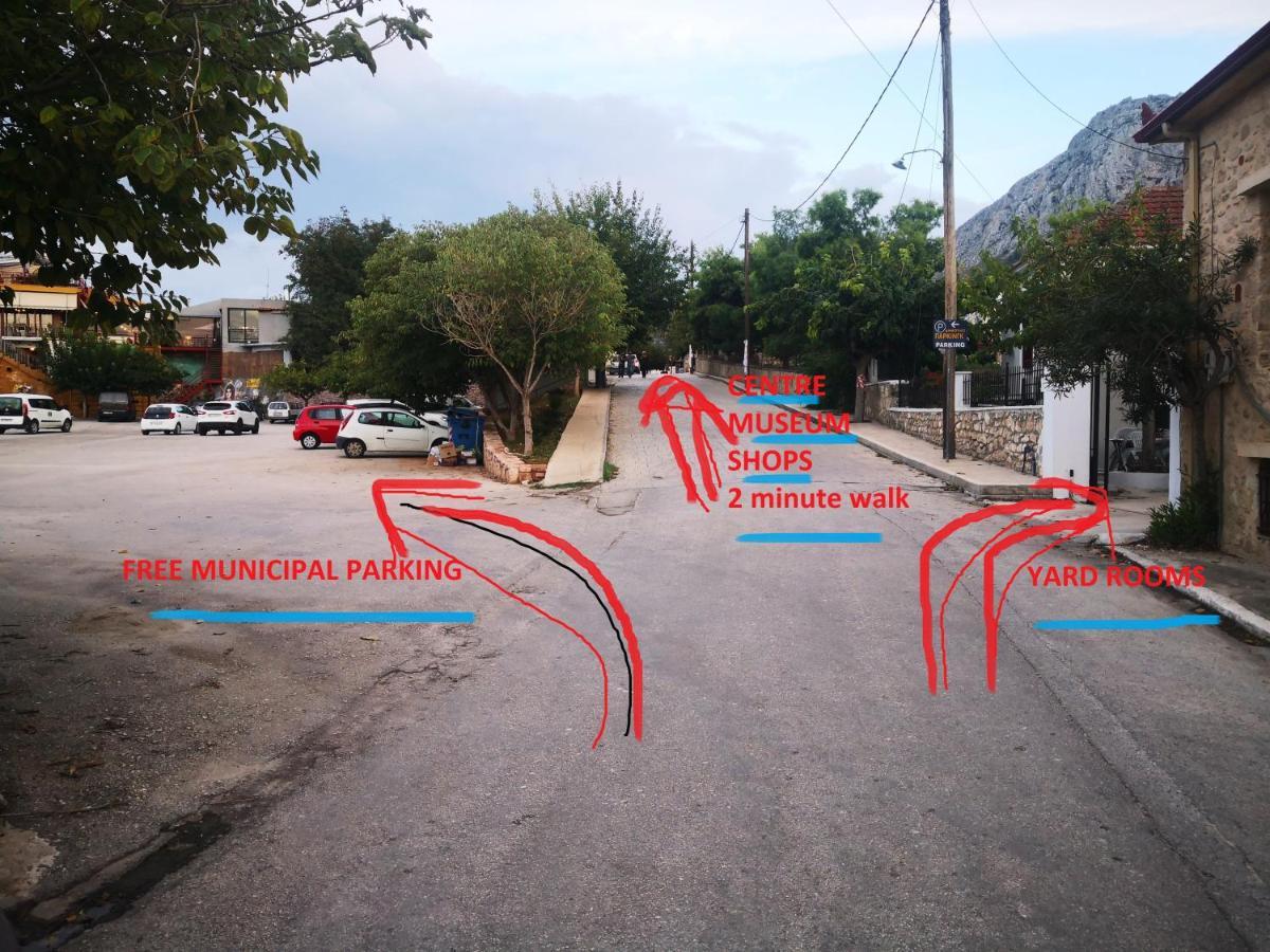 Rooms In Yard Corinth Екстер'єр фото